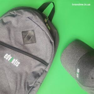 Корпоративные портфели и кепки для компании «edvantis»