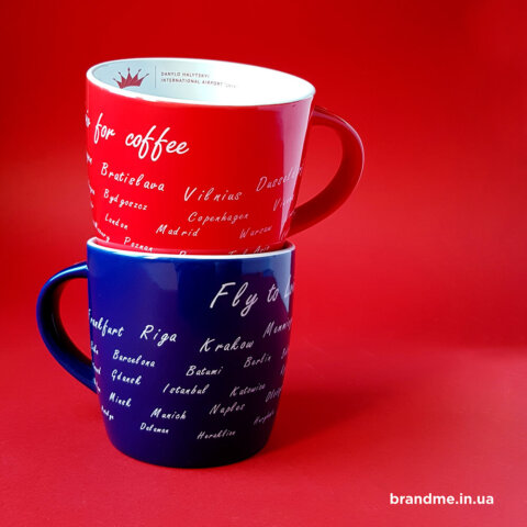 Яркие и стильные чашки с нанесением