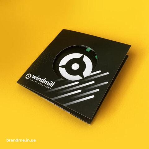 Печать полиграфии с интересной высечкой