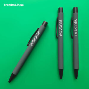 Брендовані ручки з гравіюванням для компанії 
