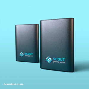 Ультрафиолетовая печать логотипа на павербанках для IT-компании Scout Gaming Group