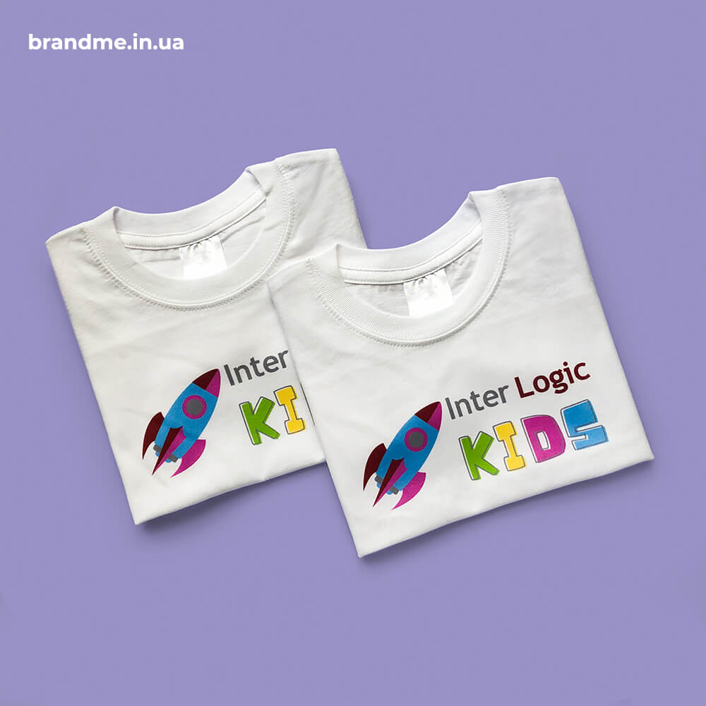 Дитячі футболки з принтом для ІТ-компанії 