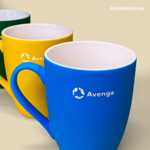 Лазерная гравировка на керамических чашках для Avenga