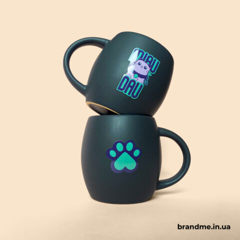 Брендування матових горнят різної форми з глянцевим покриттям зображення