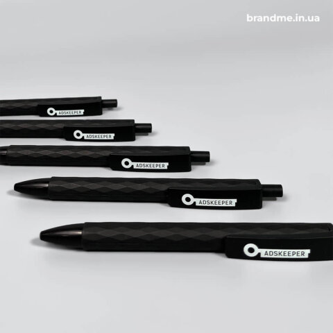 Логотип на кулькових ручках