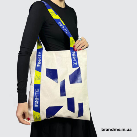 Нанесення логотипу на ручках шопера