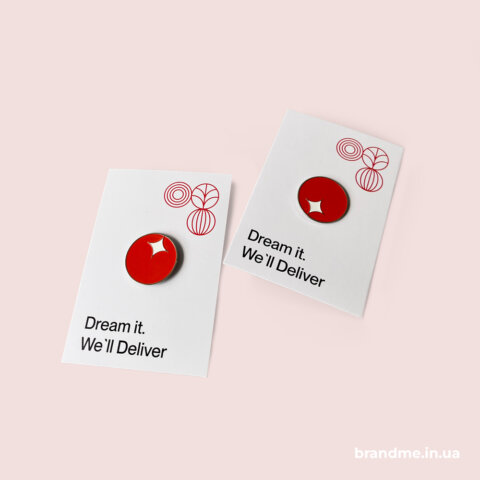 Брендовані значки у фірмовому стилі