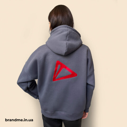 Корпоративна толстовка з брендингом у сучасному стилі