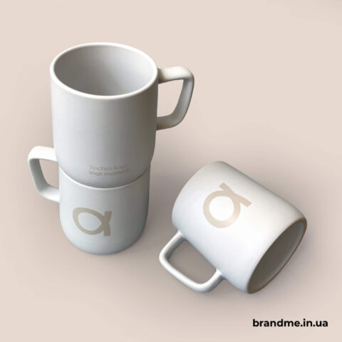 Стильная корпоративная посуда с брендированием. Фото 4 | BRANDME Стильные брендированные чашки с квадратными ручками