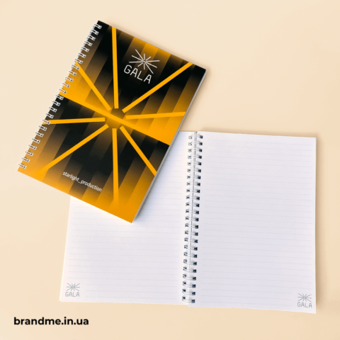 Блокноты GALA на пружине с желто-черной обложкой и линейными страницами внутри
