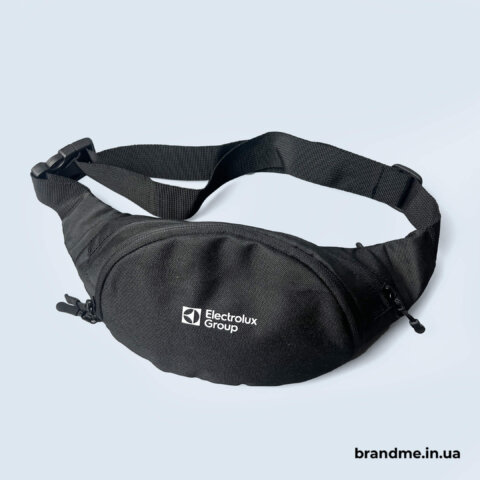 Лаконічна бананка Electrolux Group з чітким брендовим логотипом