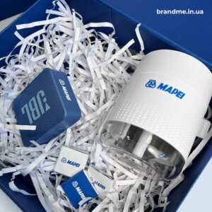 Брендированный подарочный набор MAPEI с колонкой, увлажнителем и сладостями