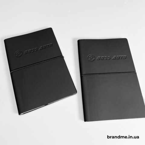 Чорні блокноти з тисненим логотипом BOSS AUTO